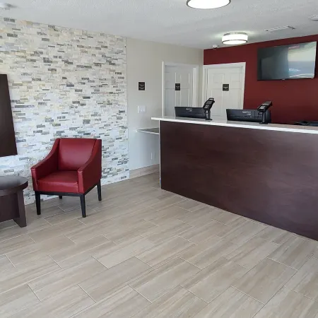 Red Roof Inn Byron
