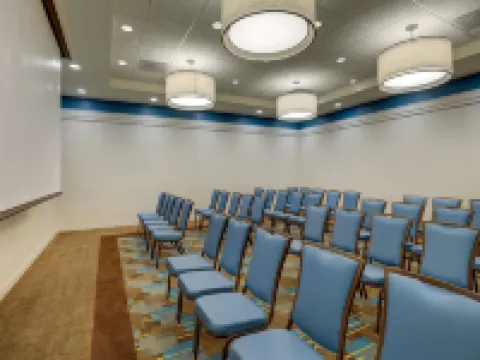 Drury Inn & Suites Grand Rapids Hotel di Cascade