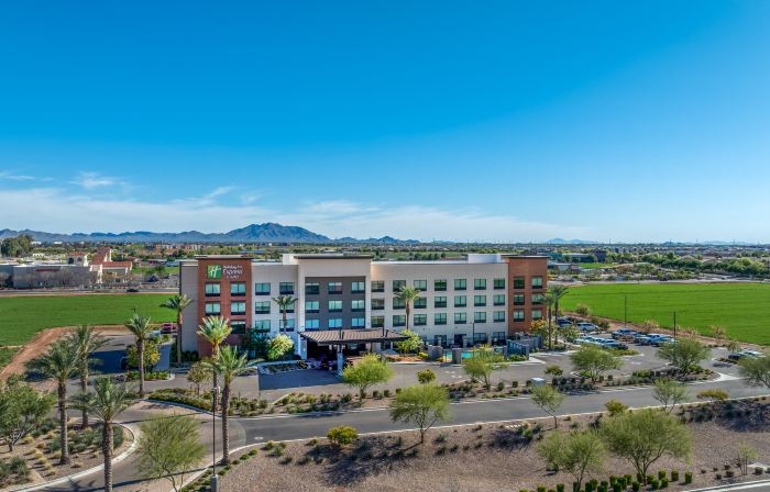 Holiday Inn Express & Suites GILBERT – MESA GATEWAY AIRPORT by IHG
