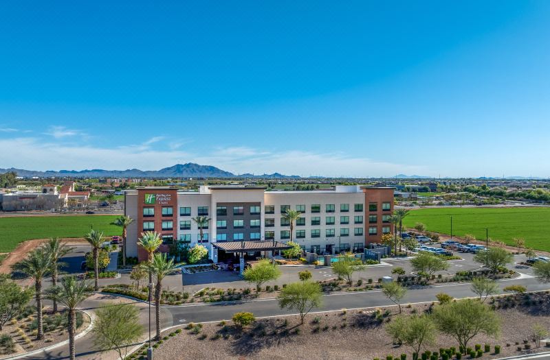 Holiday Inn Express & Suites Gilbert – Mesa Gateway Airport by IHG