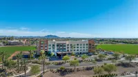 Holiday Inn Express & Suites Gilbert – Mesa Gateway Airport
