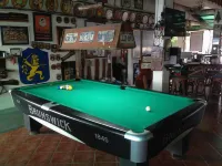 Harleys Pub and Hotel