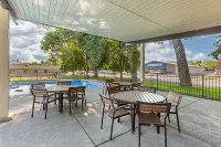Best Western Sunset Inn - piscina