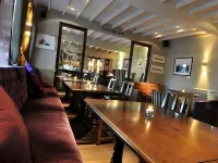 Bear and Ragged Staff Hotels in Vale of White Horse District