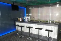 GH Universal Hotel Bandung - Barer