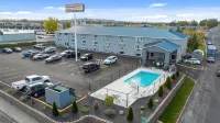 Kennewick Inn & Suites Tri Cities Hotels in Kennewick