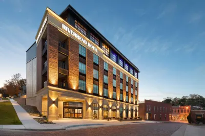 Riverbend Hotel and Suites, Trademark Collection by Wyndham Hotels in Ashtabula