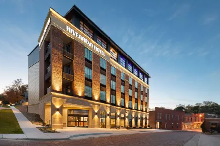 Riverbend Hotel and Suites, Trademark Collection by Wyndham Отели в г. Аштабула