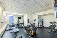 Quality Inn Downtown Inner Harbour - ที่มีฟิตเนส
