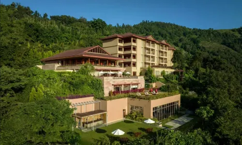 Taj Chia Kutir Resort & Spa Darjeeling