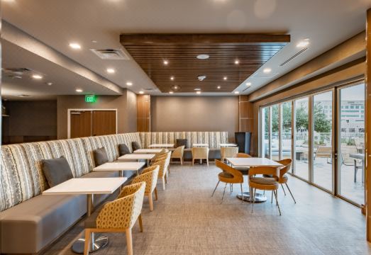 호텔 부대시설 실내 수영장