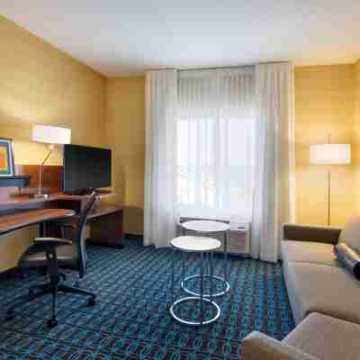 Fairfield Inn & Suites Lancaster East at the Outlets Rooms