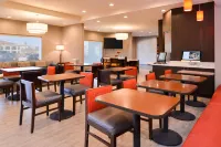 TownePlace Suites Laplace - Breakfast