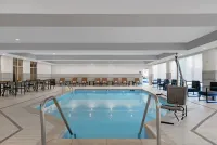 Homewood Suites by Hilton Edison Woodbridge - Family