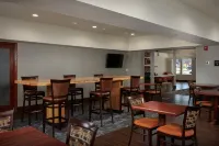 Hampton Inn Helena - breakfast