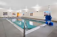 Microtel Inn & Suites by Wyndham Sweetwater - Pools
