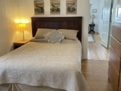 The Sterling House On the river and close to downtown Hotel di Washington