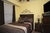 Luxury Spacious Riverfront Condo in Perfect Location near Tanger Outlets
