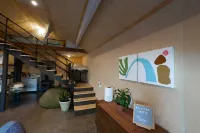 The Hygge House // A Cozy Guest House 15 min from Downtown