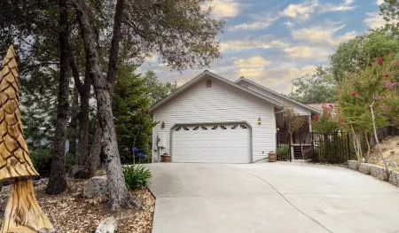 Twain Harte Charmer Отели в г. Твейн Харт