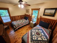 Fern Hill Cabin - near Dupont State Forest