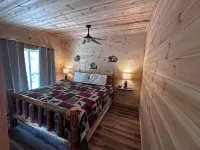 Mountain Tranquility, 1 Bedroom cabin secluded in the mountains of E Tennessee