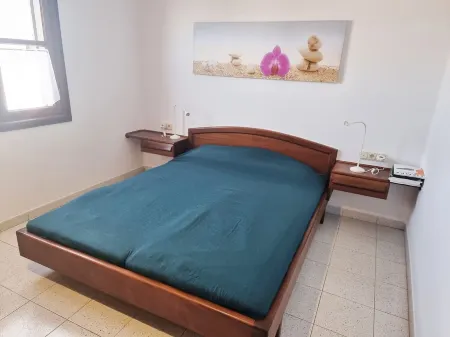 Super Apartment. Fantastic Private Complex Directly by the Sea/Pool/Glass Fibre Internet