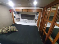 Luxury RV nested in a country setting,  Only 9 minutes from Sanford airport!