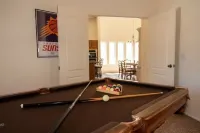 Airy Oasis Sleeps 8- Pool, Spa & Pool Table