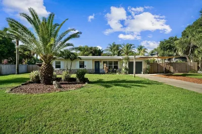 Heated Pool-Beach Access -3/2 -Game room Hotel in zona Ocean Club at Port canaveral