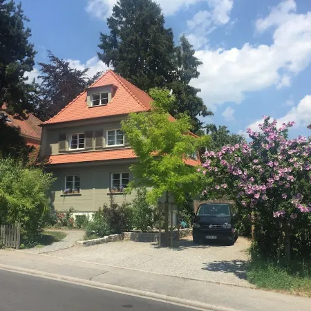 Idyllic apartment, central near the lake