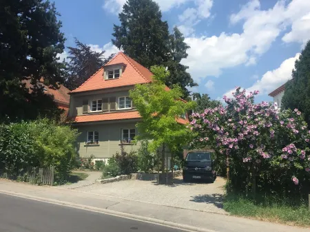 Idyllic apartment, central near the lake