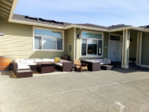 Wapato Point Home Single Level 4 Bed 3 Bath Sleeps 12, Close to Waterfront Park Hotels in Manson