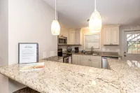 Azalea Cottage - Ocean Springs perfect location! 3 blocks to beach & downtown!!!