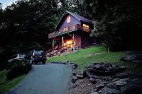 Mtn Views • Family Friendly • Fire Pit • Hot Tub • Pool Table