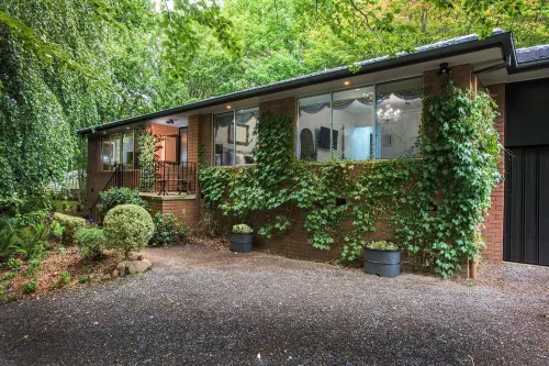 Romantic Forest Escape at The Beeches Olinda Accommodation