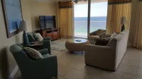 Completely Renovated, Family-Friendly, Condo, On The Beach sleeps 10