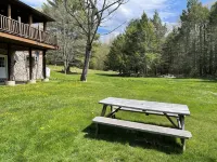 Perfect Summer / Fall Getaway with Amazing Fireplace for Gathering / Relaxation.