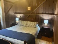 Magnolia Cottage @ Hidden Valley Retreat Cottages Hotels in Grose Vale