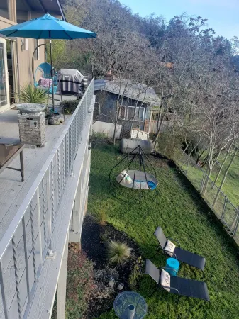 Stunning Views~<br>Beulaire, a MCM Hillside Retreat Suite.  <br>Beautiful Views~