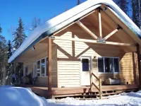 Minutes Off Parks Hwy / Riverfront on 27 Acres / Willow Creek Inn