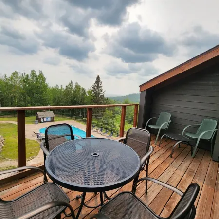 Pool, Hot Tub, Hiking Trails, Gondola, Alpine Slides, & More -Lutsen Mtn Getaway