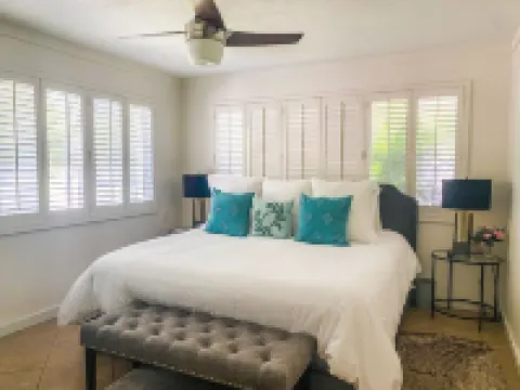 Walk to the Beach and Close to Downtown - the Perfect Location! the Main Suite