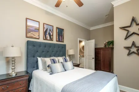 Close to Beautiful Downtown Monroe, Georgia