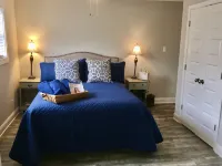 Waterfront Home, Covered Dock W/Power, Large Loop Driveway, Ramp Across Cove