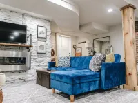 Stunning Ground Floor Apartment in Green Ridge. Hotels in Scranton