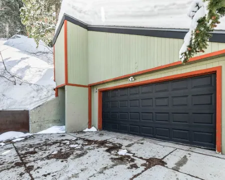 High up in the Mountains of Park City Hotels in Summit Park