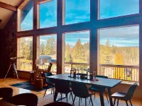 Modern Chalet with Lake Views in Marina Area Hotel a Lewis County