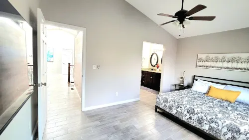 NEW 6bdrms, 6baths; Near Dining, Shops, & Shops. Great for Red Rocks & Downtown! - Gym