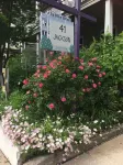 Cozy 2 BR Apt in historic Cape May, 1/2 block from beach and mall